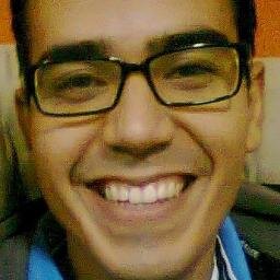 casifuentes13's profile picture. Literatura, idiomas, caminatas, cafés, cine, tenis y rpgs.
