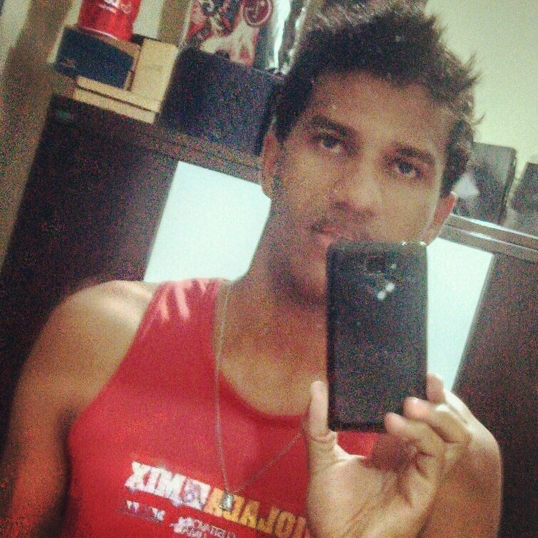 Um dia serei maior que todos os meus sonhos e, quando isso acontecer, continuarei sonhando.
