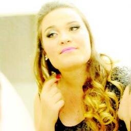 Nαo importα o quє єu diigα,
Vocє irα vαlorizαr pєlo quє vê,
julgαr pєlo quє ouviu
e opinαr pєlo quє conhєcєu (!)
