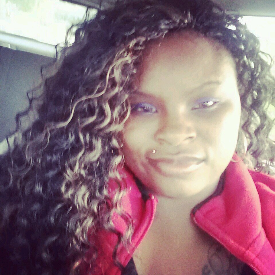 I have a beautiful girl name LeAsiah...I'm smart,work, crazy, cool, fun, pretty so follow me nd I'll follow back ya hear me!!!