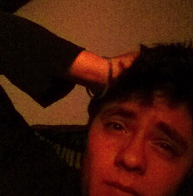 Ya saben que hacer siganme aqui y en mi otra cuenta #followback