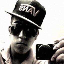 Pra que escrever na bio, se vocês julgam a pessoa pela foto ou pela quantidade de followers :(   -