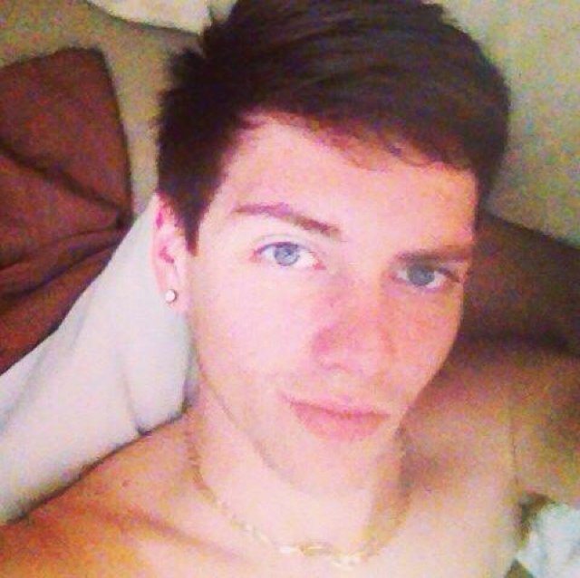 Dazzzer94's profile picture. Cup of tea and biscuits! Love it!