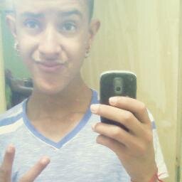 ... Ser feliz ; minha meta daqui pra frente ;*

.... Mostre pro mundo que ele ; não vai te deixa pra baixo ;*