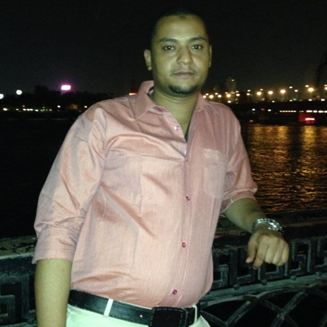 Computer Engineer - owns RozzaCafe In Cairo