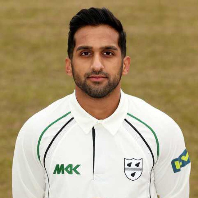 Ex Pro Cricketer for Warwickshire CCC & Worcestershire CCC. Instagram - shaaiq_choudhry