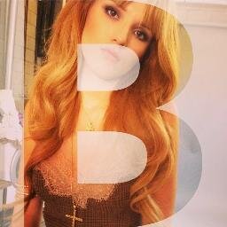 Hi,I'm Bella Thorne. I'm 16 , I'm a actress,singer and dancer / เกรียนไปวันๆ / ฝากหัวใจไว้แล้วไปกับเบล ♥  [Real: @bellathorne] #AWESOMEFAM