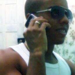Eu queria trancar meu quarto e cantar só pra ti!! Mas já que a minha missão é falar do teu amor, eis me aqui!!