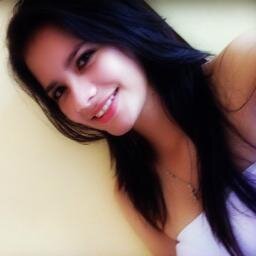 En un choque de miradas, una sonrisa es el mejor accidente.♥