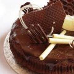 Indian Cake Fan..and this account is for all lovers , followers of Cakes made in Globe !