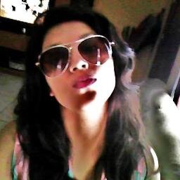Me encanta Bruno mars  y Cd9 mis 2 bandas favoritas :)
