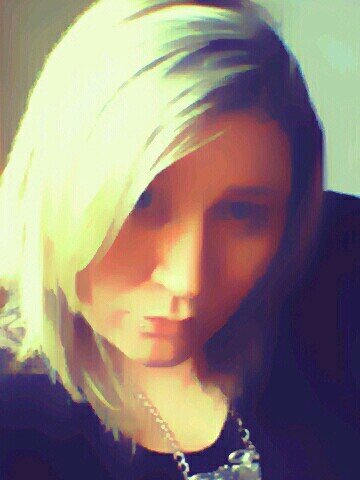 JuliTowner's profile picture. 