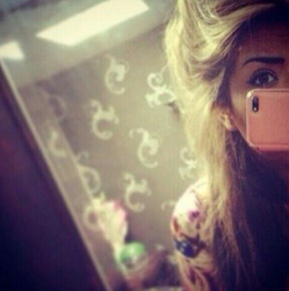 ♥♥يارب اسعدني واسعد وكل من قآال أممين ^_^ ♥    ‏قيدي بكَ أجمل من حُريتي دونكَ ~