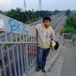 (~_~メ) pulsa qhu udah mau abiies ach..
gak bsa buat pket lah aqhu..

beuch..ヽ(^。^)ノ
mau isi pulsa..  tpi duet kurang..

ada yg mau nambahi gak ??