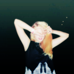 xHopez's profile picture. **Cari pozzi dei desideri, stelle cadenti, ciglia, candeline di compleanno e 11:11, dove sono finiti i miei desideri??**