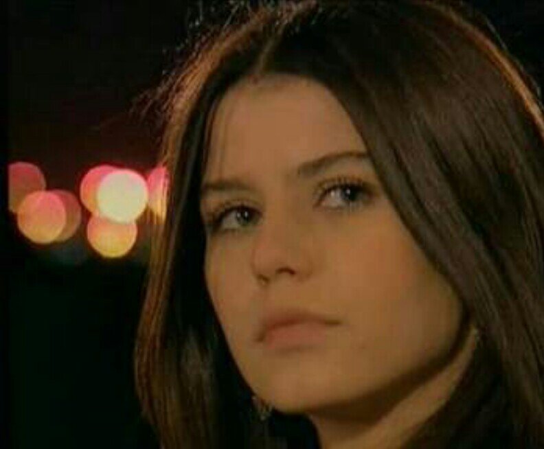 ‏‏كُل مكان ولهہٌ ذِكرى  وكل ذكرى :و لها حِڱايهه ••♥