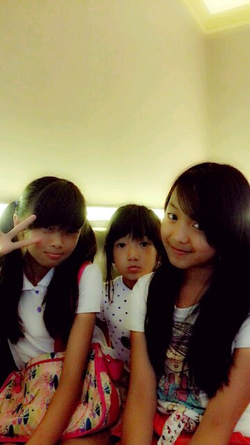 Holaa~ Follow Kita Yuk! ^^ , Follback? Just Mention ;). Jgn Lupa Follow IG kita yaa.. Bify : @Bify_1402 , Fio : @Fiony_Alveria ;) KEEP CALM AND LOVE YOUR BFF ♡