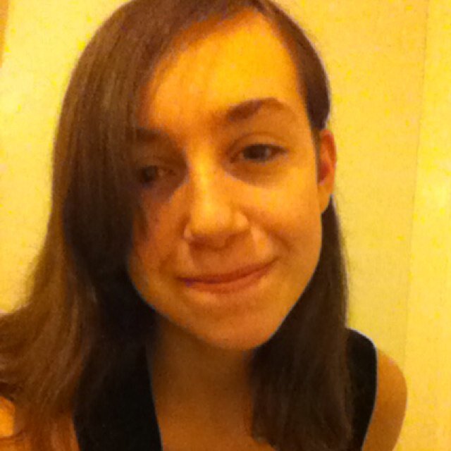 hi my name is called chloe and ilove rock music so much !!