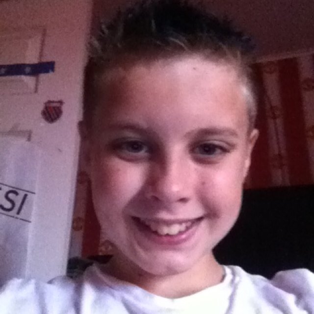 ryanw_wallace's profile picture. Foot ball rules and so dose man united and rangers and barcelona