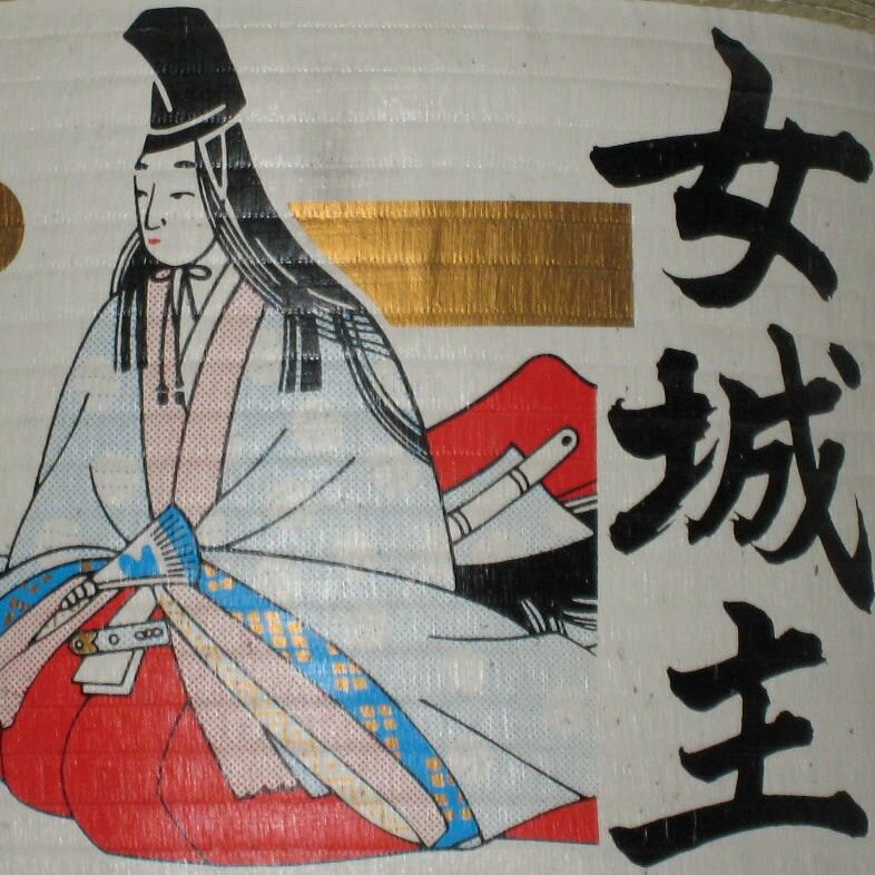 不喜歡沒有夢想的生活。所以，每當往前一小步時總想慶祝一番。因為，唯有這樣才可證明自己走過的足跡。