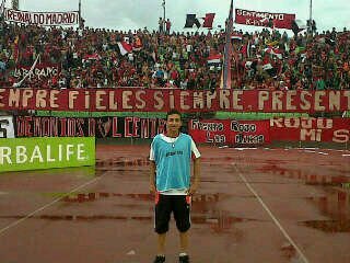 Sigueme, le voy al rojo, amo el fútbol, es mi vida.