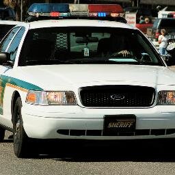 Tweeting out the names of those arrested for DUIs in St. Petersburg, Florida and south Pinellas County. Not affiliated with any police agency. Also: @TampaDUIs