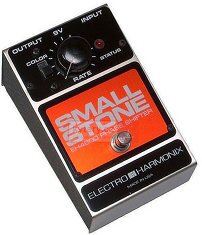 Khotzilla's profile picture. hazardní snílek, kulturní nádeník a neustále zaostalý obdivovatel proměn světa.