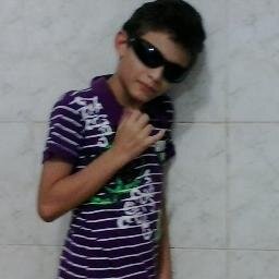 Sou Bonito Sou Um gato
Cuidado que eu mordo 
Me sigam no twiter https://t.co/e9l7iI24kx
E No face https://t.co/52KBt4efnp