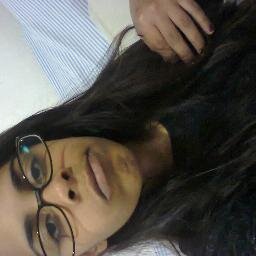 A mais carinhosa também é a mais bruta, a mais inteligente é ao mesmo tempo a mais sensível.
