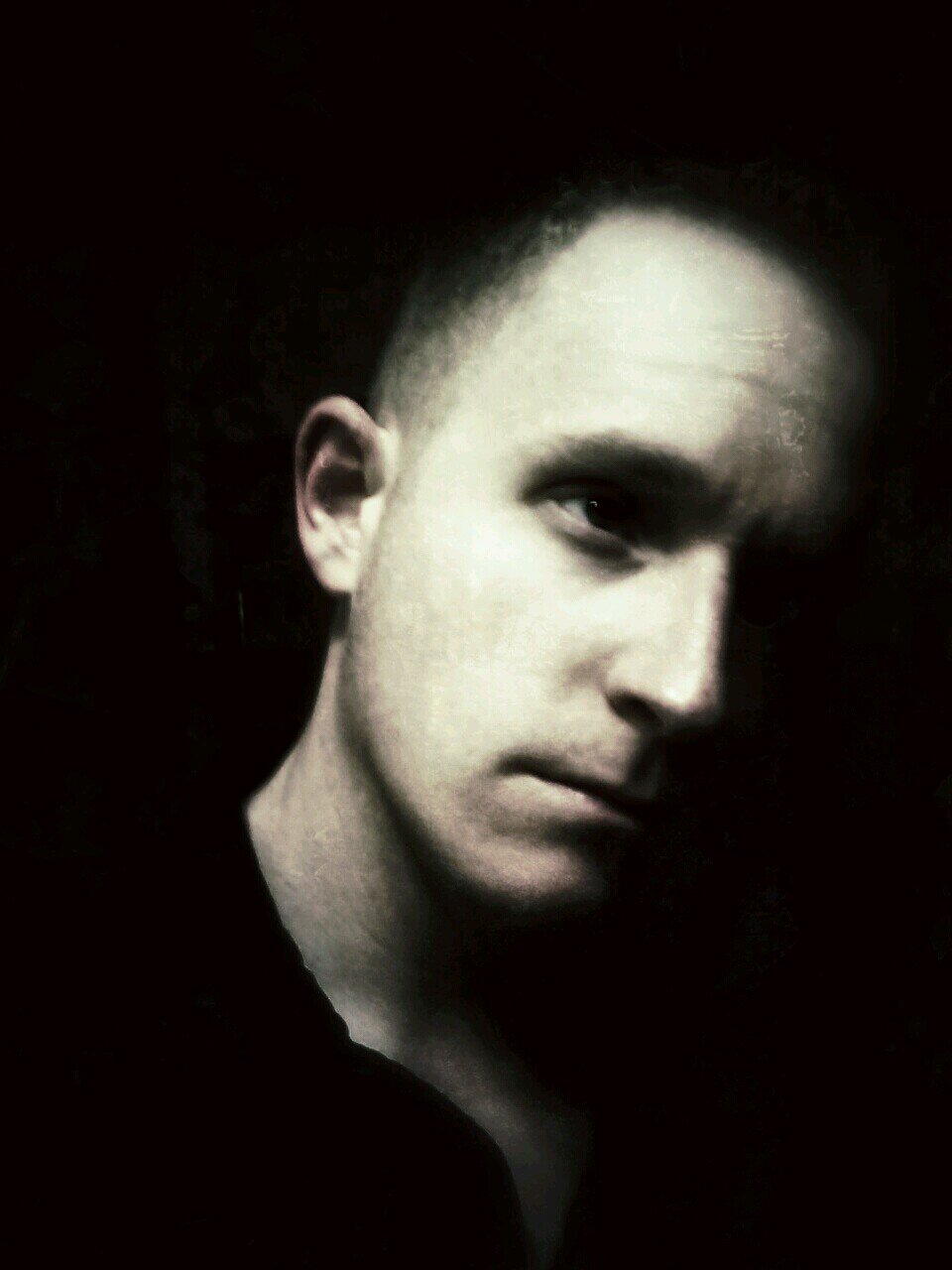 rws907's profile picture. Cynic - Techie - Libertarian