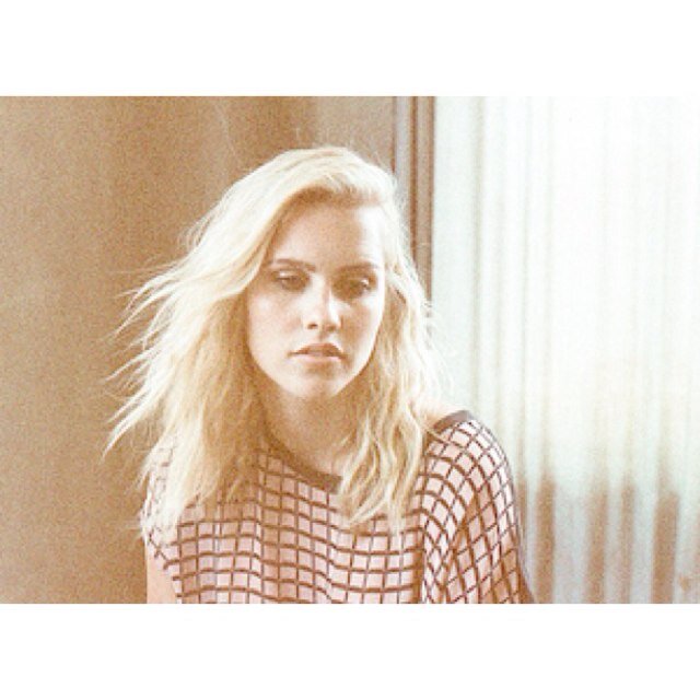Premier et unique compte source sur la magnifique et talentueuse Claire Holt.