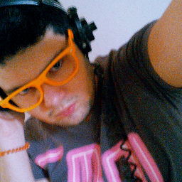 Quem sou eu? Às vezes sou engraçado, outras vezes sou sério; Às vezes sou menino, quase uma criança,outras vezes sou bem homem... Então Siga me os bons XD