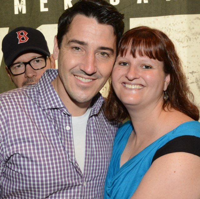 I love NKOTB(I've loved Jon since 1988), General Hospital, Disney & I'm a 22 year Ovarian Cancer survivior.....& mom to 3 beautiful girls.
