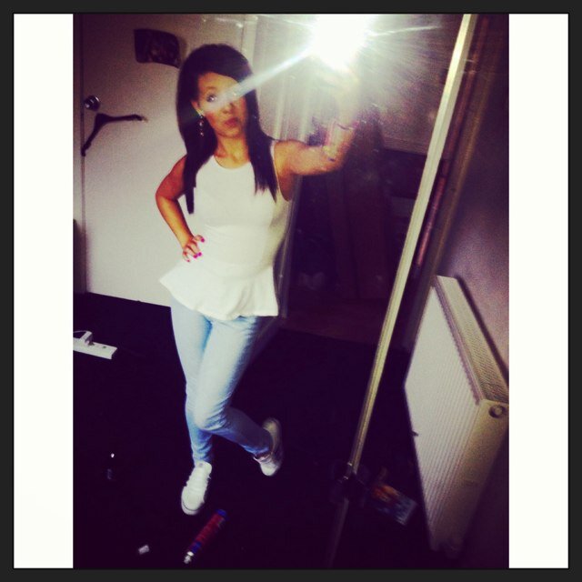 FOLLOW MY NEW TWITTER DONT USE THIS ANYMORE @dwatson96

Instagram - danielle_watsonn Darren'Somerville xxx