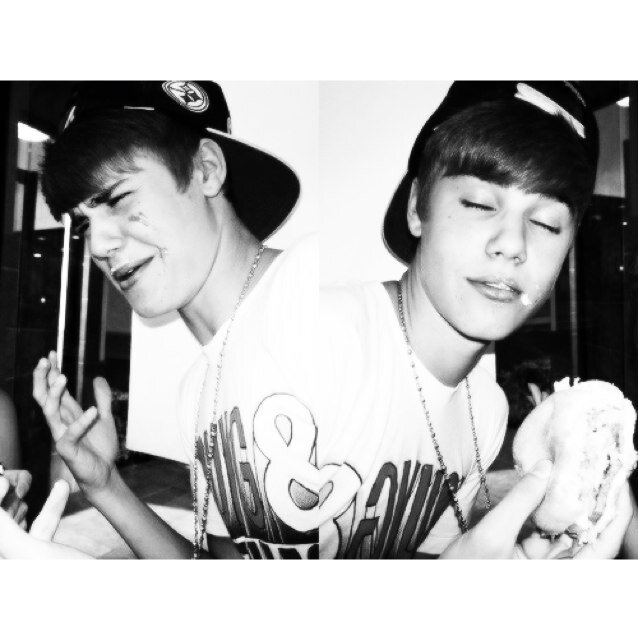You've got a free follow. Follow me on @JustinMyAngel94 I follow back, thank you xx