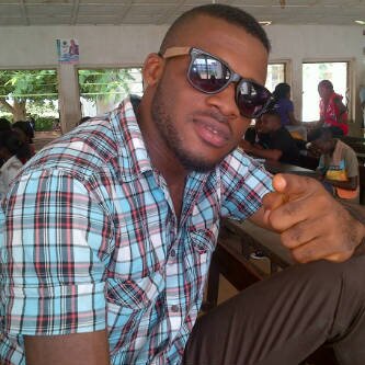 Am dwn 2earth,last in d family,luv readin,chartin,seein films..a practicin journalist