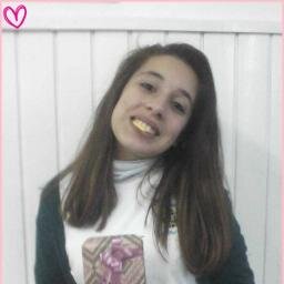 creí en ti y así me fui olvidando de mi, viví muriendo por estar siguiéndote a ti y a tus sueños