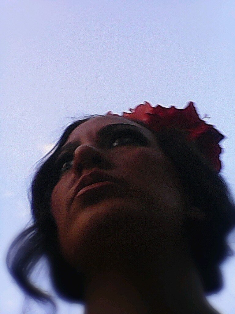 Riete sin control y nunca te arrepientas de lo que te hace sonreir!!