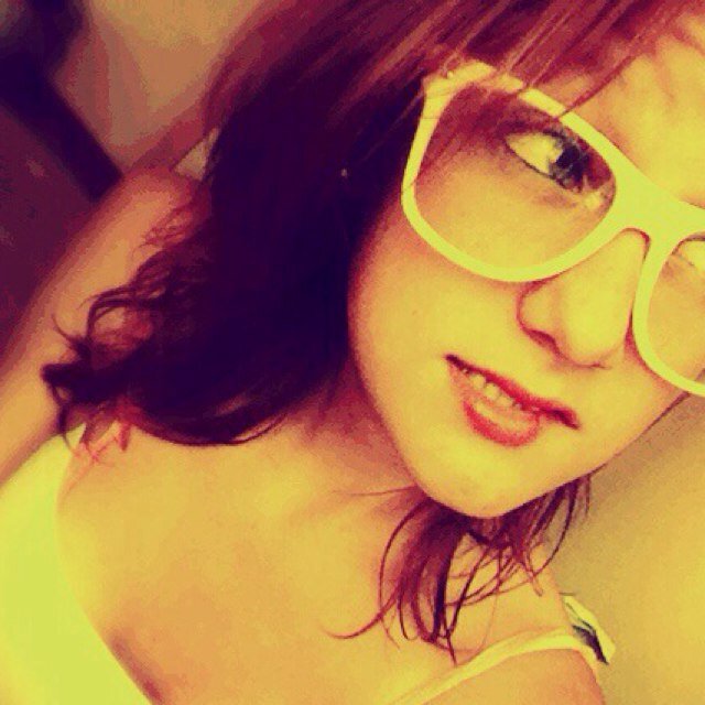 ReneelintRenee's profile picture. ☝️Dont give up, if you havent even started yet.
H I . I M AWKWARD .✨