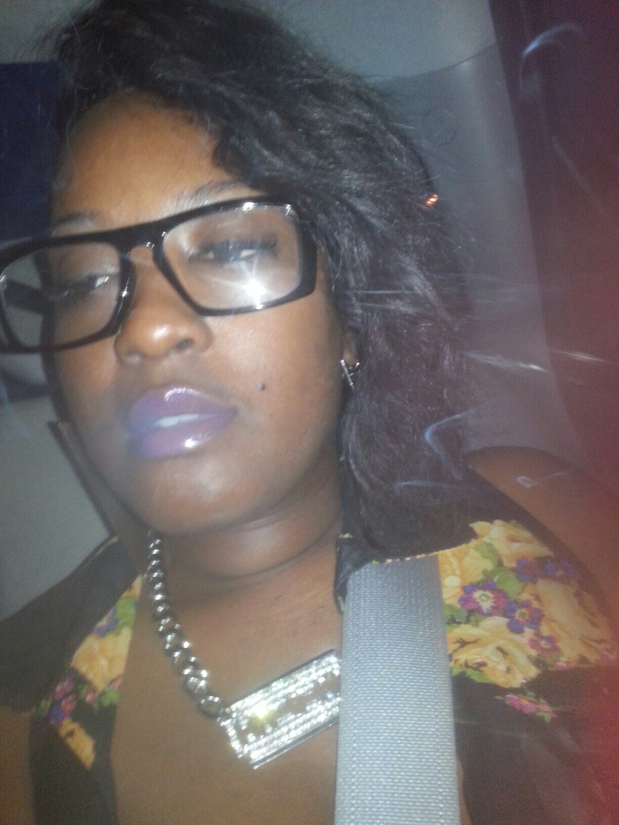 On Another Cloud.. Where You Want To Be...

Just Lil ol Me.. 
Lipgloss, Lashes n Weave lol :) ♥