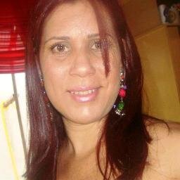Sou como você me vê. Posso ser leve como uma brisa ou forte como uma ventania, Depende de quando e como você me vê passar