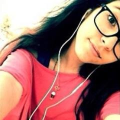 Heey C.D.F? Sim,Rica? Yes,Ligada em Moda? Muuito,Divertida? Obvio,13 aninhuus, Mãe:@MarianneBlanco5 Manoos:Natan,Pietra,Cami
