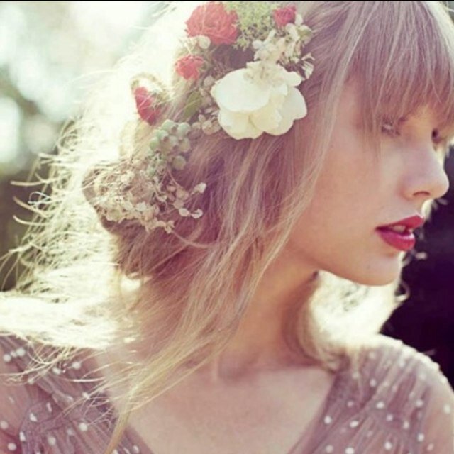 6/11/9 my first taylor swift concert BEST NIGHT EVER. Taylor is amazing and i love her to the moon and back