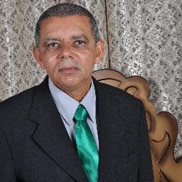 Davlson Barbosa Santana Ribas - Pais: Reinaldo A. Ribas e Maria Santana Ribas - Esposa Ana Lúcia Barbosa Santana Santos - Filha Mariana Barbosa Santana Santos.
