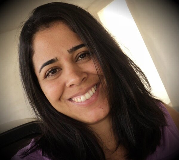 É preciso amar as pessoa como se não houvesse o amanha♫♪