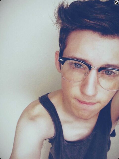 Troye_Sivan_'s profile picture. Gay| FL| single| 18| talk to me I don't bite!|