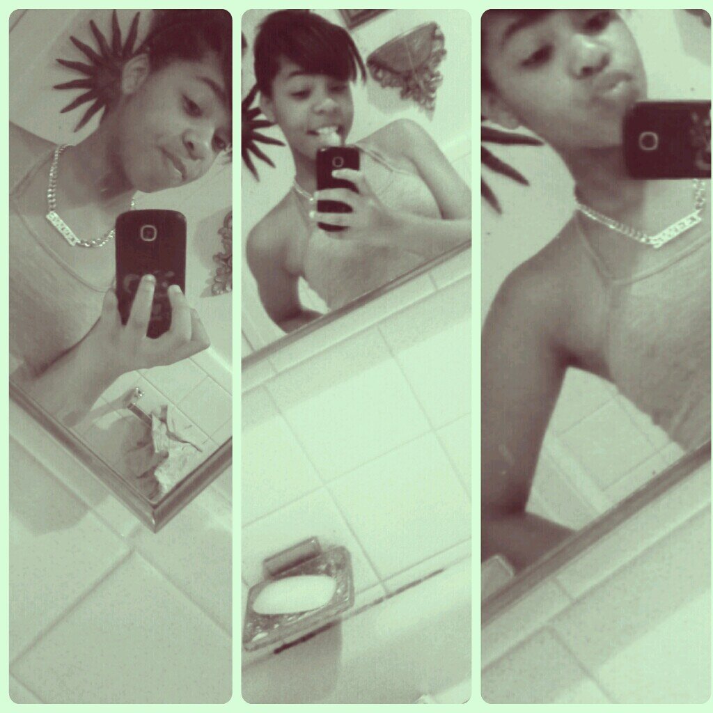 Tha Name is Versace Bitch♥! Butt AnyWho.... Hmu on Kik Chrissy_Dope_! Follow Me⇩⇩⇩⇩