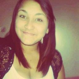 Yo soy la vida que ya tengo, tu eres la vida que me faltta♥               Soy bajita, fin♥