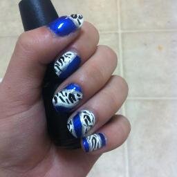 Happily Married SAHM to 3 beautiful children. I currently am working on going back to school to do nails!!!! Huge P!nk Junkie!!!!!