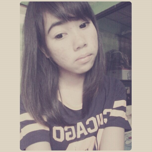 ชื่อ มายด์ นะ ไม่หยิ่งจร๊ทักได้ไม่กัดหรอก ˆ⌣ˆ